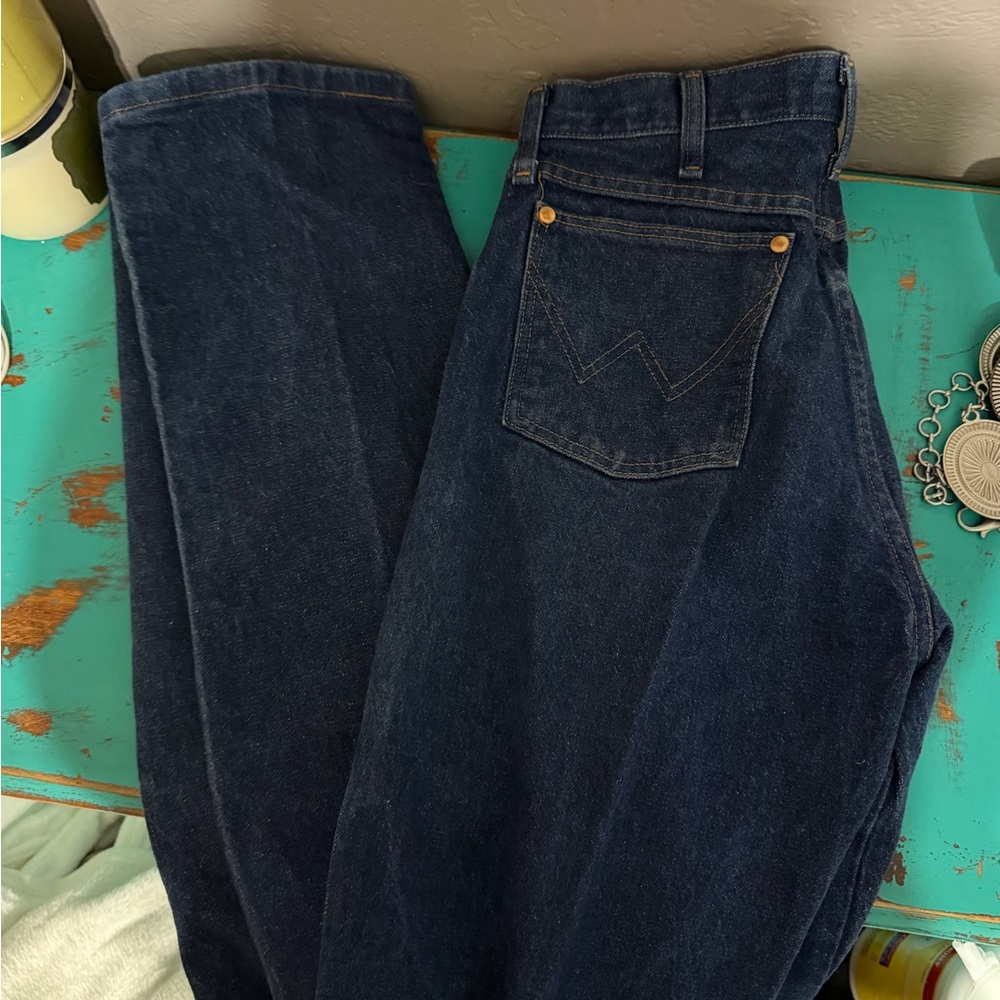 Wrangler Men's Relaxed Dark Blue Jeans